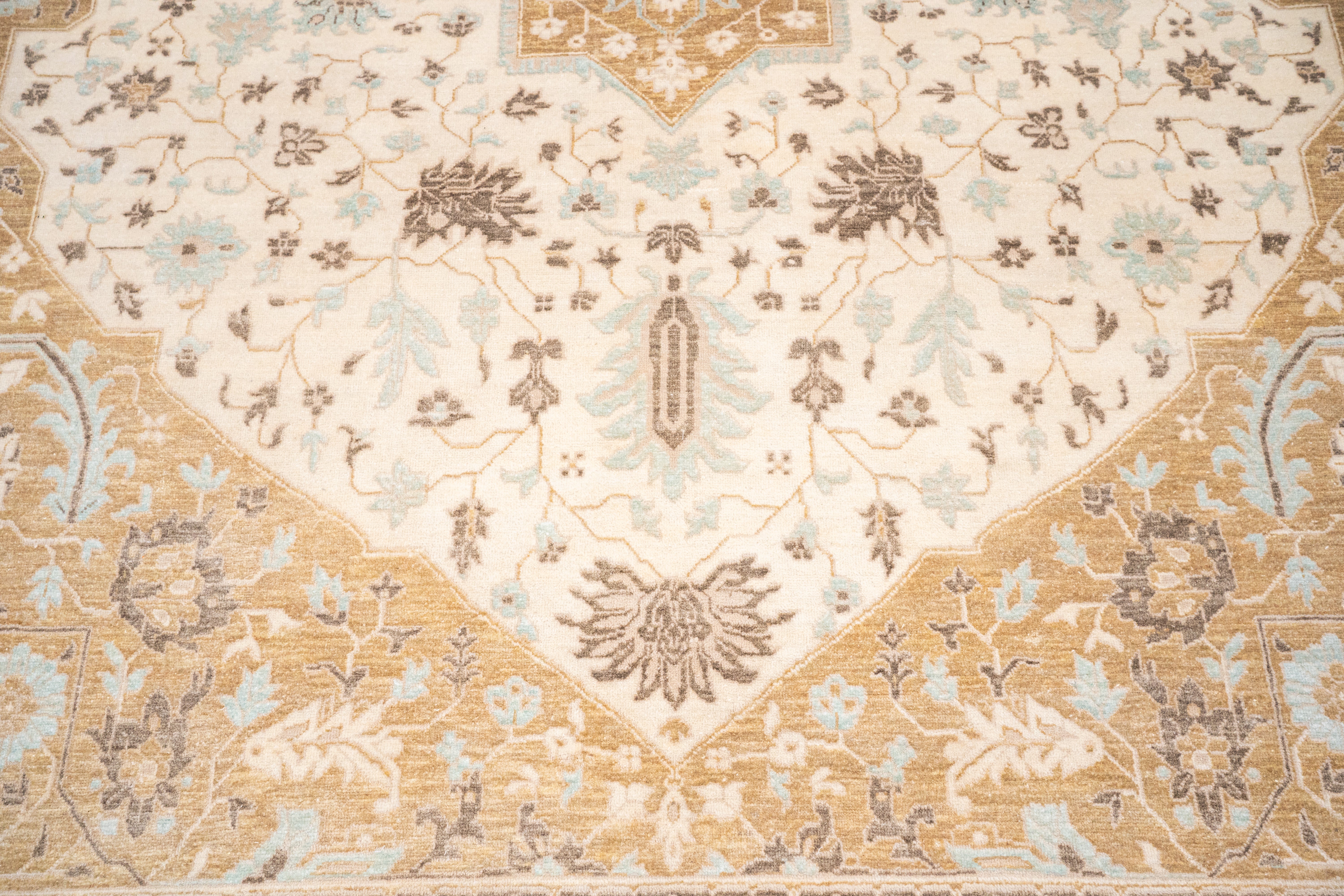 Handknotted Carpet DIA- 903 SERAPI,  Old Lace, Earth Yellow, Light Silver & Pastel Brown